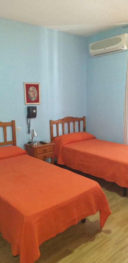 Hostal Rio Parana Madrid Ngoại thất bức ảnh